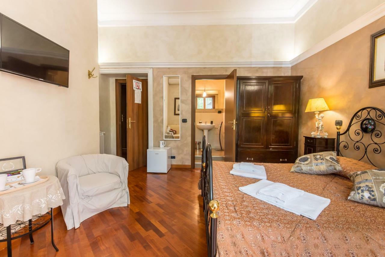 B&B Giovine Italia Рим Екстериор снимка