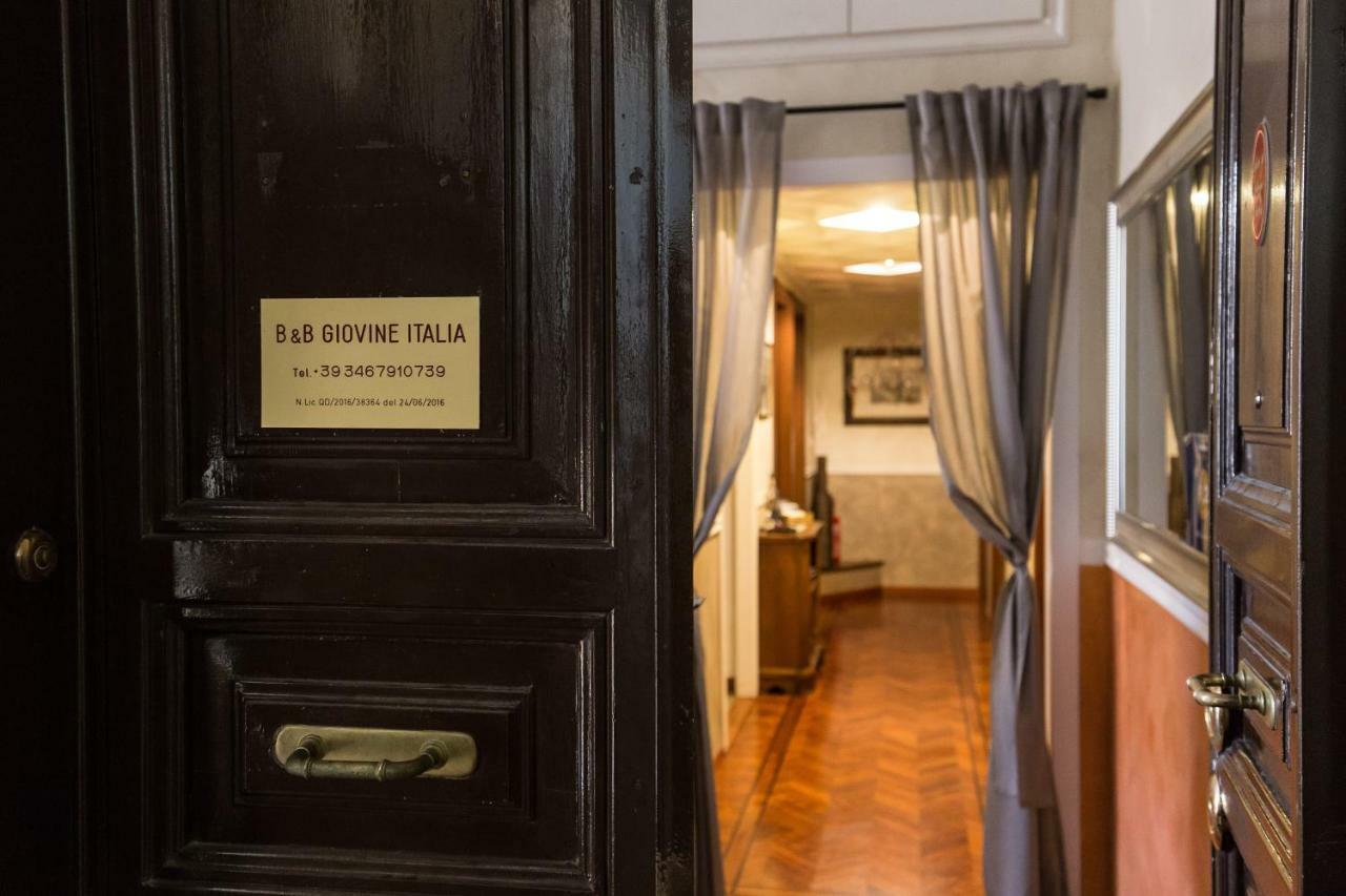 B&B Giovine Italia Рим Екстериор снимка
